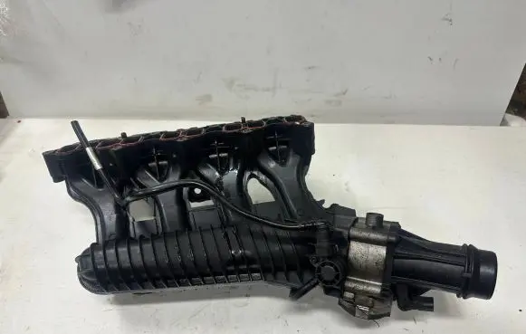 Mercedes-Benz C W204 Intake manifold A2710903037