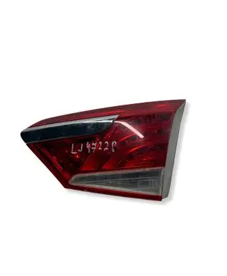 Hyundai i40 Tailgate rear/tail lights 924043Z000