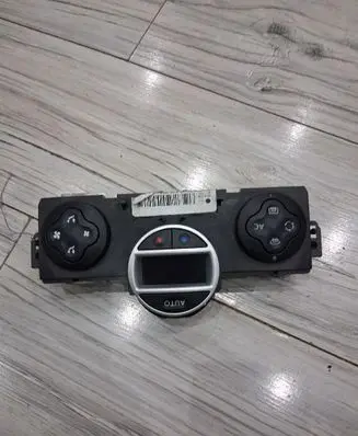 Renault Clio III Climate control unit 8200296683
