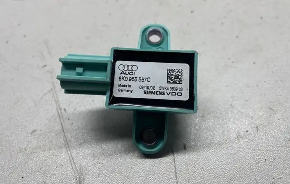 Audi A4 S4 B8 8K Airbag deployment crash/impact sensor 8K0955557C