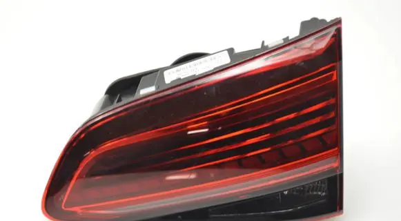 Volkswagen Golf VII Tailgate rear/tail lights 5G0945308Q