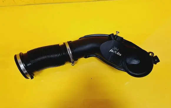 Audi A6 S6 C5 4B Air intake hose/pipe 8D0129627 078133356S