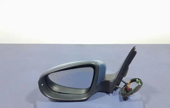 Volkswagen Golf V Front door electric wing mirror 