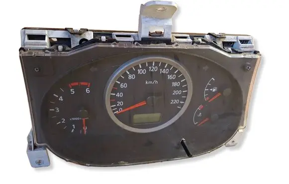 Nissan Almera Tino Speedometer (instrument cluster) BU720 3335877