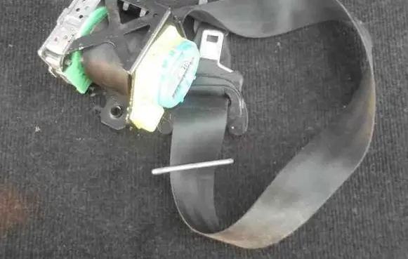 Citroen C4 I Picasso Front seatbelt
