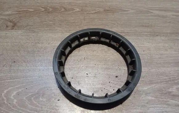 Volvo S60 In tank fuel pump screw locking ring/nut 8649739