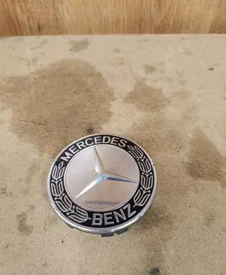 Mercedes-Benz C AMG W205 Original wheel cap A1714000125