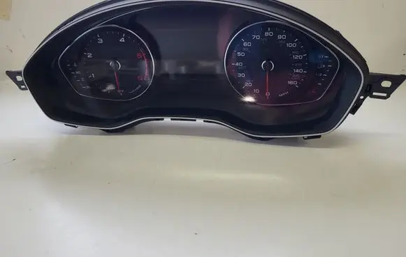 Audi A5 Speedometer (instrument cluster)