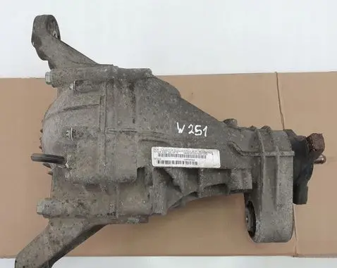 Mercedes-Benz R W251 Rear differential A1643500414