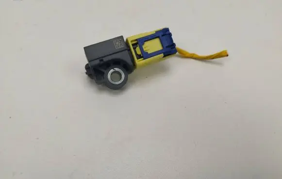 Hyundai Tucson TL Airbag deployment crash/impact sensor 95920B4000