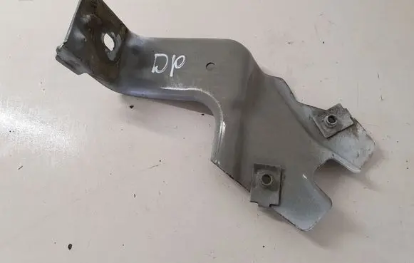 Opel Insignia A Fender mounting bracket