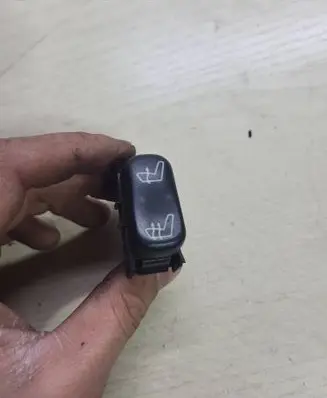 Mercedes-Benz ML W163 Seat heating switch 1638200210 03100620