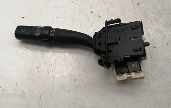 Toyota Avensis T250 Indicator stalk 8414005110 173795