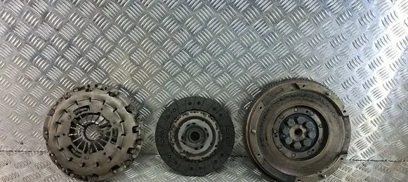 BMW X1 E84 Clutch set kit 324063910