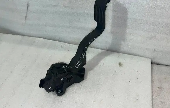 Citroen C3 Accelerator throttle pedal 9654405580