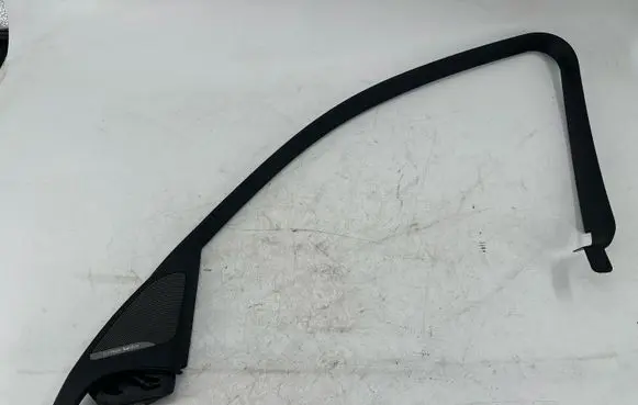 BMW 1 F20 F21 Front door window/glass frame 7270760 30E00826