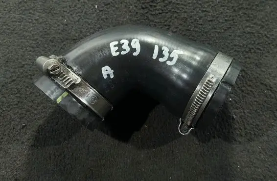 BMW 5 E39 Intercooler hose/pipe