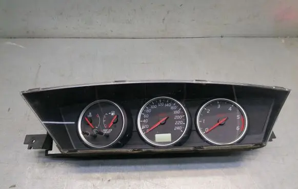 Nissan Primera Speedometer (instrument cluster) AV619