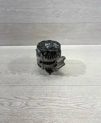 BMW 3 E92 E93 Generator/alternator 7550967 0121615010