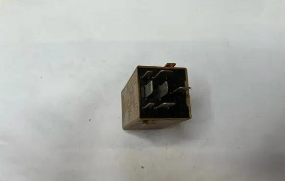 BMW X5 E53 Window control relay 61368384505