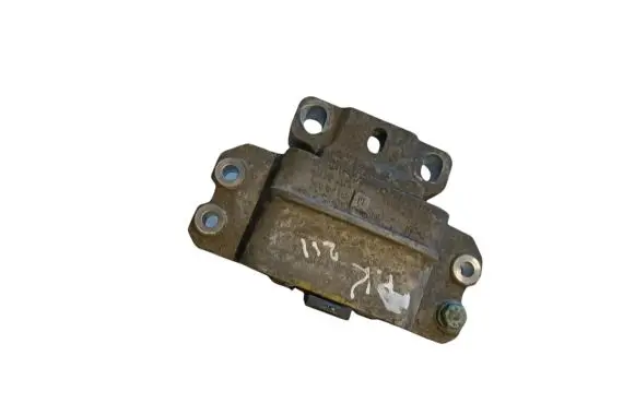 Volkswagen Golf Plus Engine mount bracket NOCODE