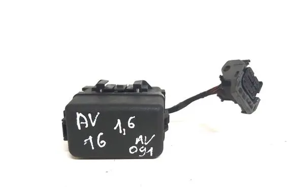 Toyota Avensis T270 Fuse module 7191