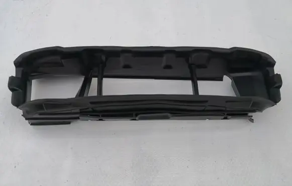 Ford Focus Intercooler air channel guide F1EB8314AB