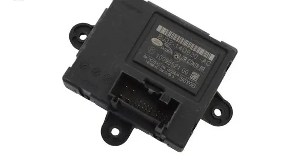 Lexus IS III XE30 Door control unit/module BJ3214D620AC