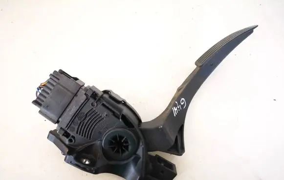 Ford Mondeo MK IV Accelerator throttle pedal 6g929f836sc 6g92-9f836-sc