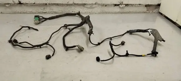 Tesla Model S Engine installation wiring loom