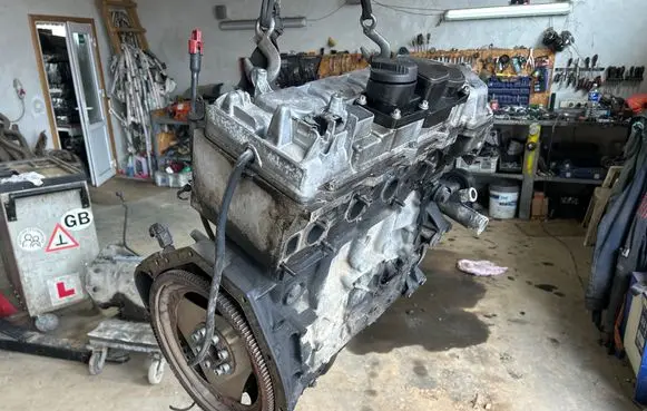 Mercedes-Benz E W211 Engine R6110111101
