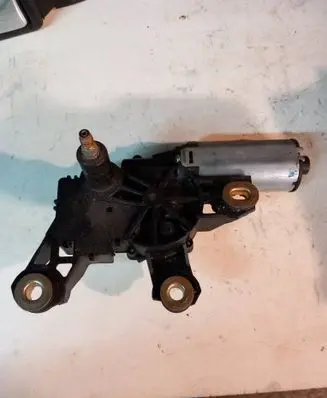 Volkswagen PASSAT B5 Rear window wiper motor 8L0955711B 404430 49274827