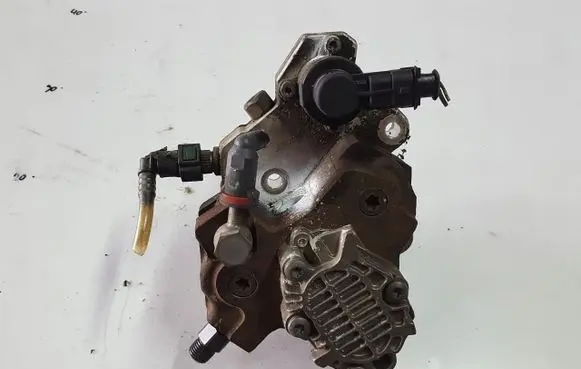 Renault Laguna III Fuel injection high pressure pump 8200803375A