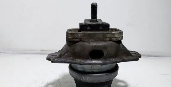 Land Rover Range Rover Sport L320 Engine mount bracket KKB500602 L320V8D