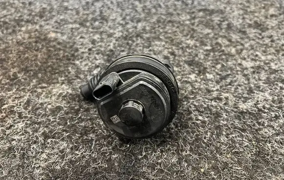 BMW X3 G01 Electric auxiliary coolant/water pump 8651287