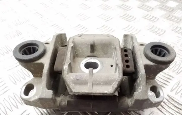Ford Mondeo Mk III Gearbox mount 1S717M122