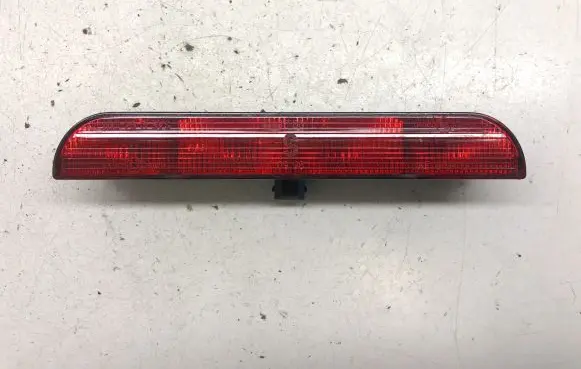 Audi A4 S4 B5 8D Third/center stoplight 0996400