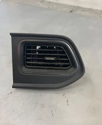Renault Master III Dashboard air vent grill cover trim 687505442R 687501519r 682608914r