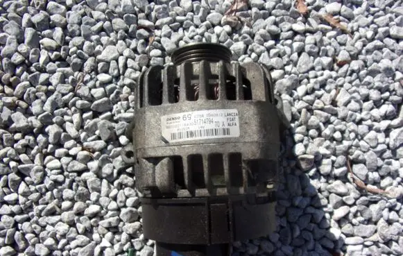 Fiat Grande Punto Generator/alternator 51859037