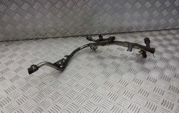 Toyota Auris 150 Engine coolant pipe/hose