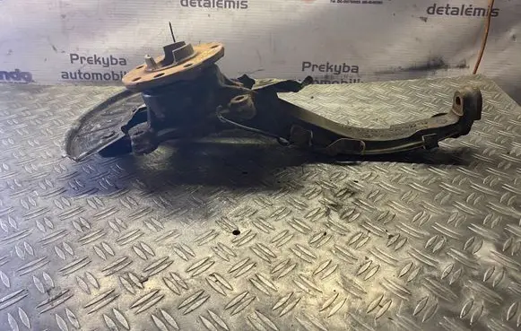 Volkswagen Touareg I Front wheel hub