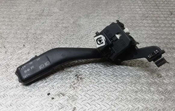 Volkswagen Touran I Indicator stalk 1K0953513A