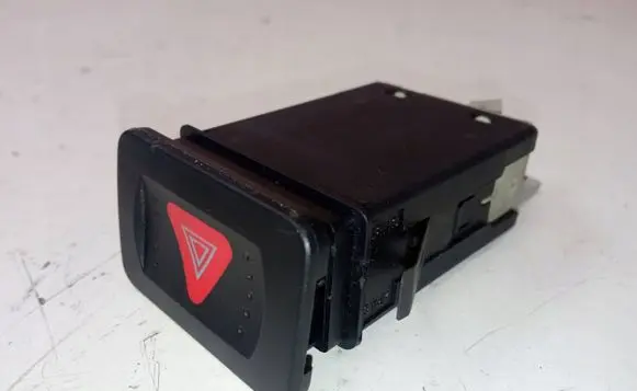 Volkswagen Golf IV Hazard light switch 1J0953235A