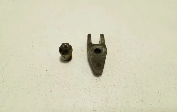Honda CR-V Fuel Injector clamp holder