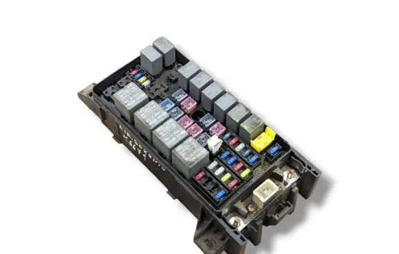 KIA Sorento Fuse module 91160-3E070