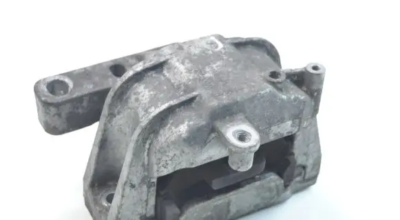 Volkswagen Touran I Engine mount bracket 1K0199262