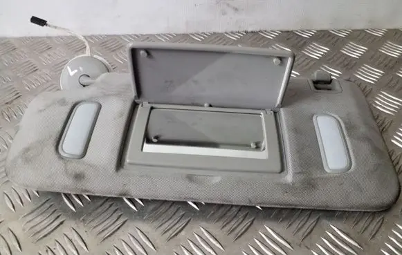 Opel Mokka Sun visor