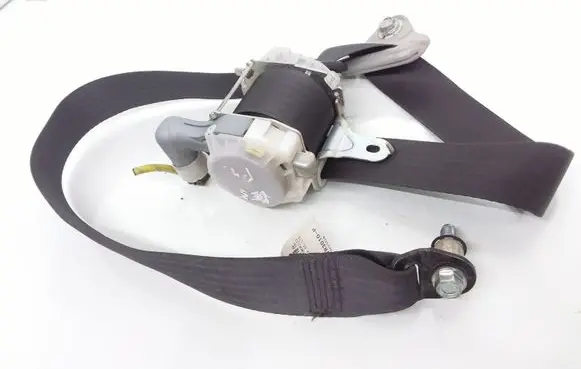 Subaru Forester SH Front seatbelt 0437088 130304 7R3010P