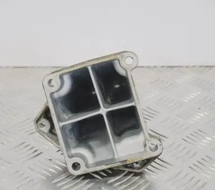 Mercedes-Benz C W203 Engine mounting bracket A2712230904