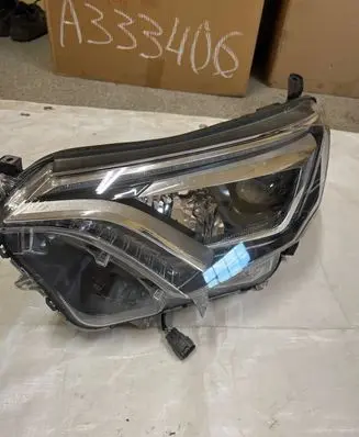 Toyota RAV 4 (XA40) Headlight/headlamp W3049 607030